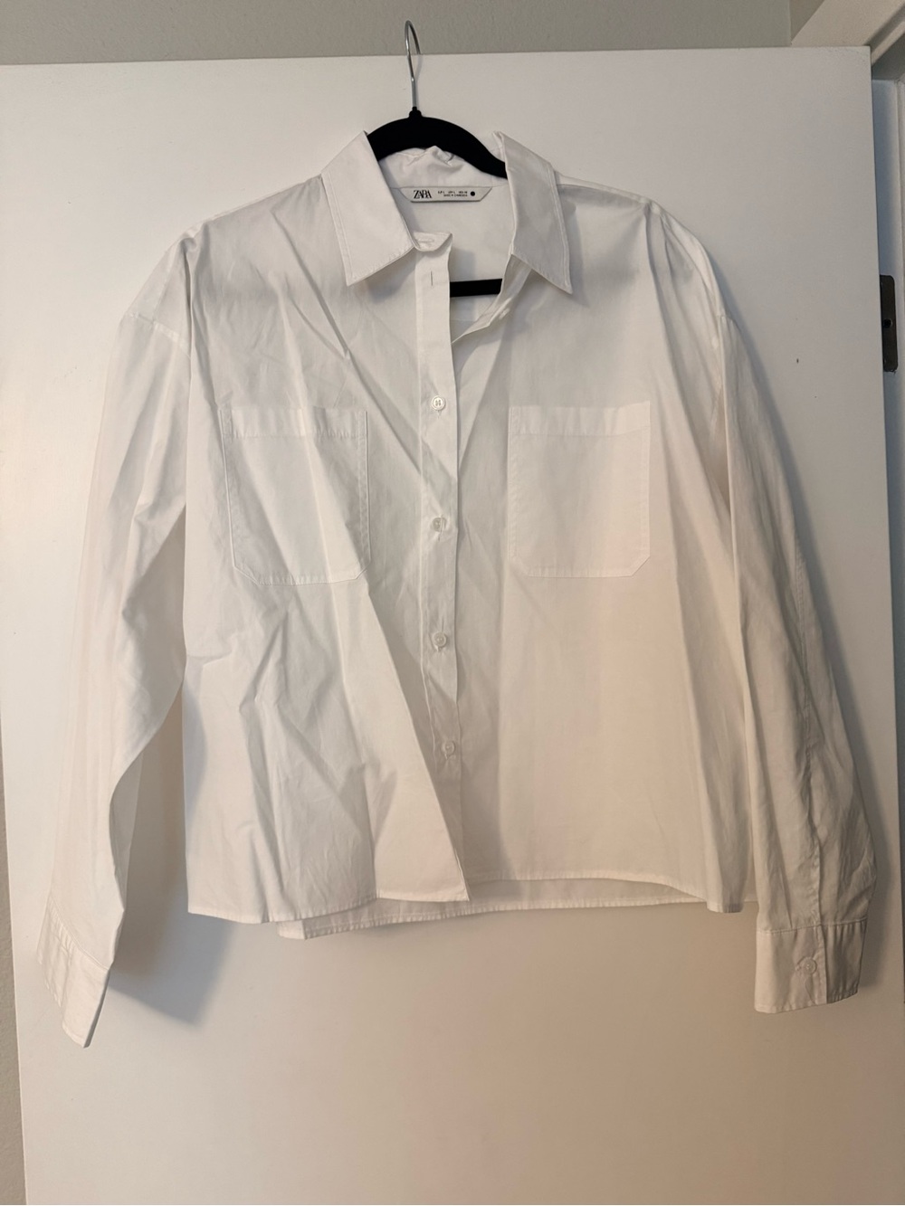 Zara White cropped button down shirt